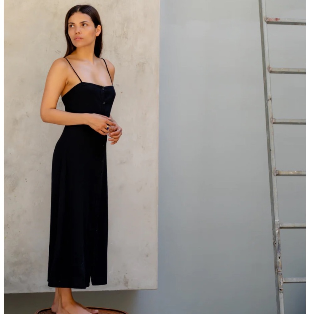 Vincent James button front linen dress black with buttons